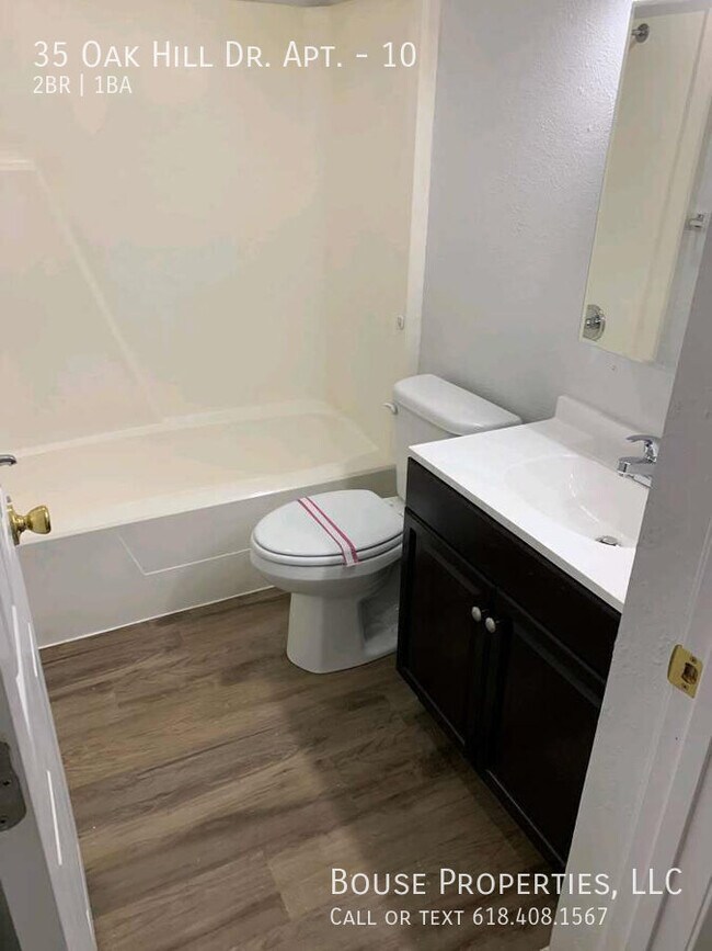 Building Photo - 35 Oak Hill Dr