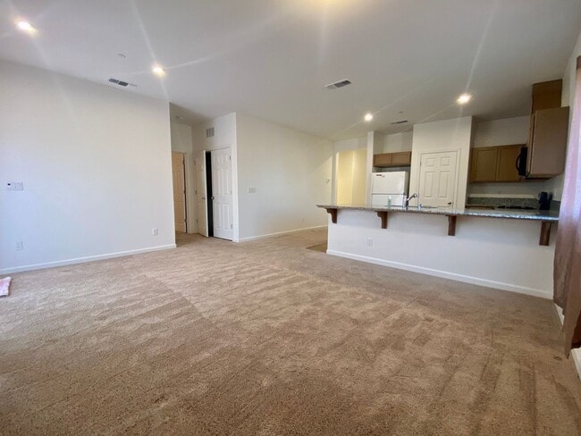 Building Photo - Beautiful 1 story home near UC Merced, hospital, shopping & schools for Rent!