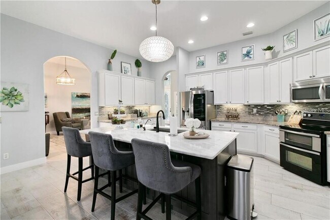 Building Photo - 231 Lakay Pl