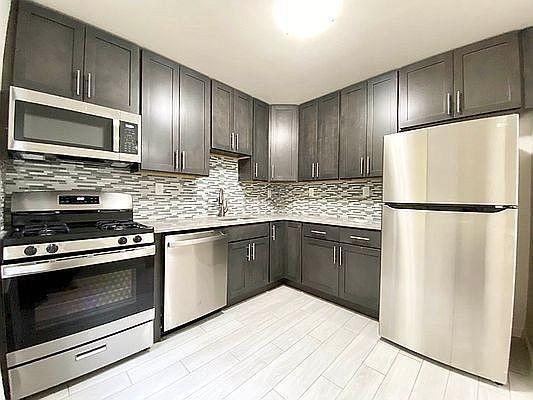 Primary Photo - 1 bedroom in Bronx NY 10463