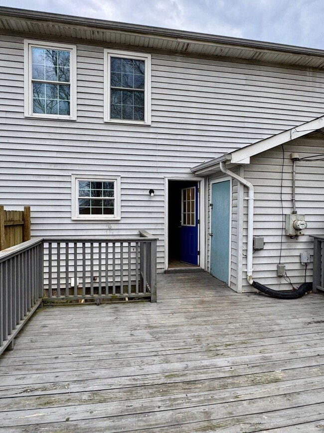 Building Photo - 236 Nottoway Dr