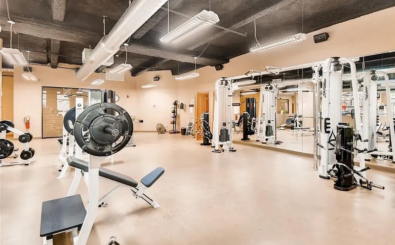 Building Photo - 401 16th St NW