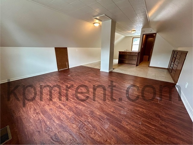 Building Photo - 1109 3rd Ave NW