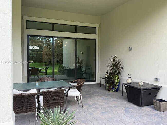 Building Photo - 12150 Bastille Cir S