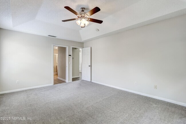 Building Photo - 749 Grand Parke Dr