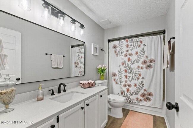 Building Photo - 1585 Crabapple Cove Ct N
