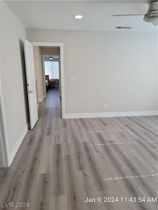 Building Photo - PARTIALLY FURNISHED 2-STORY HOME LOCATED O...