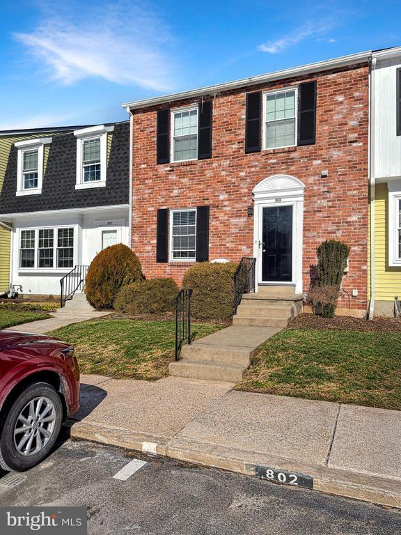 Building Photo - 802 Seminole Gardens