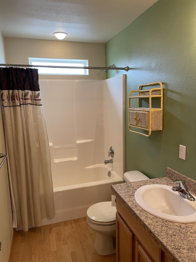 Building Photo - 114 Jackson Peak Dr