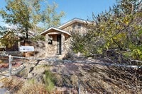 Building Photo - Historic Bungalow House 2/bd 1/ba 730/sf