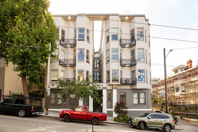 Building Photo - 415 Buchanan
