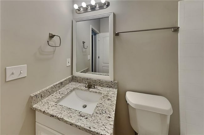 Building Photo - 3930 Summit Gate Dr