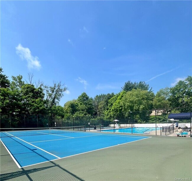 Building Photo - 40 Heritage Dr