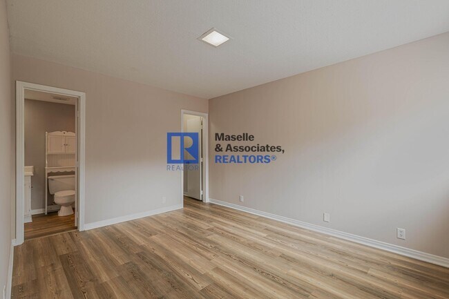 Building Photo - 3 Bed/2.5 Bath Townhouse in Timbers of Crossgates in Brandon