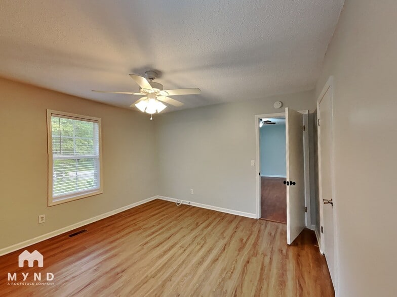Building Photo - 6717 San Moore Dr