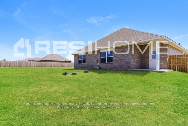 Building Photo - 1230 Lakeview Dr