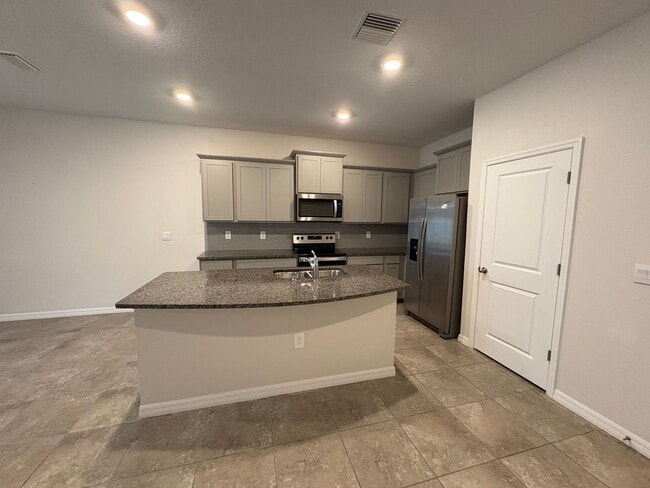 Building Photo - 2869 Midnight Pearl Dr