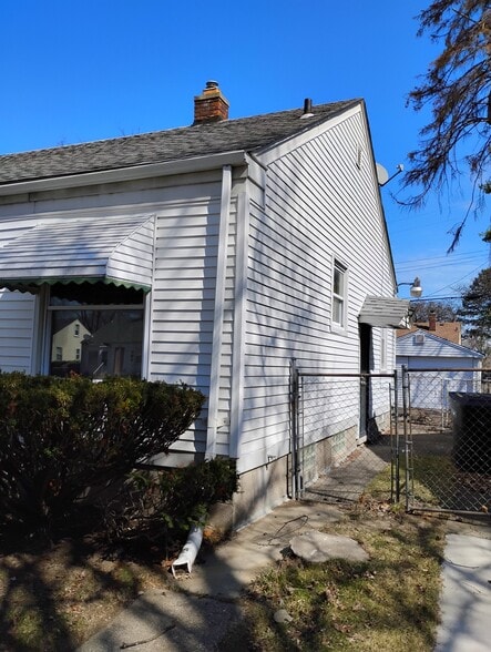 Building Photo - 12014 Terry St