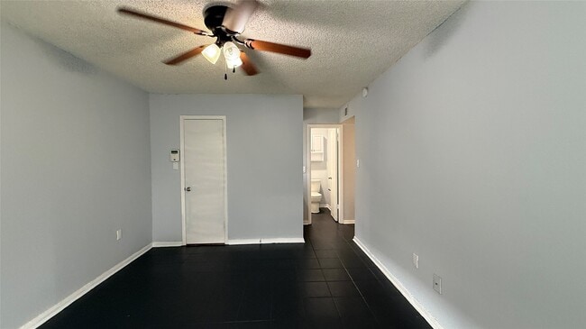 Building Photo - 250 El Dorado Blvd