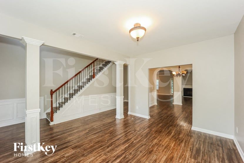 Building Photo - 7864 Wrotham Cir