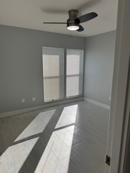 Building Photo - 3453 Clark Rd