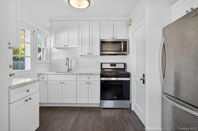 Building Photo - 7 Tildean Ln