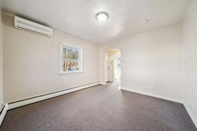 Building Photo - 3212 Orchard St