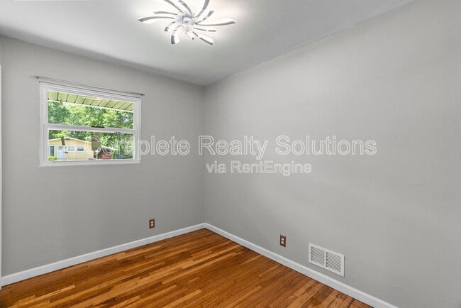 Building Photo - 10320 Durness Dr