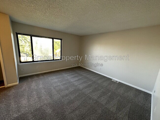 Building Photo - 24 Mountain Shadows Ct