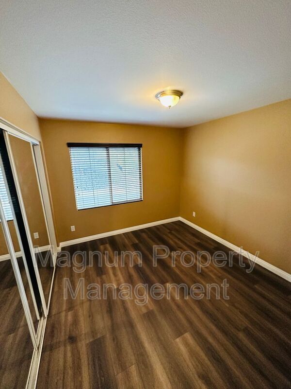 Building Photo - 34089 Dianthus Ln