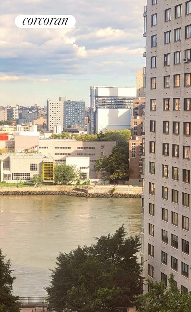 Building Photo - 515 E 72nd St