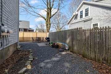 Building Photo - 58 Gibbs Ave