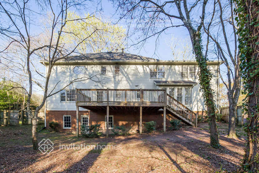 Building Photo - 2608 Hickory Cove SW