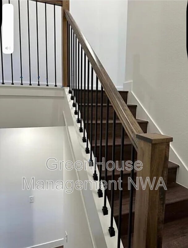 Building Photo - 503 S 7th St