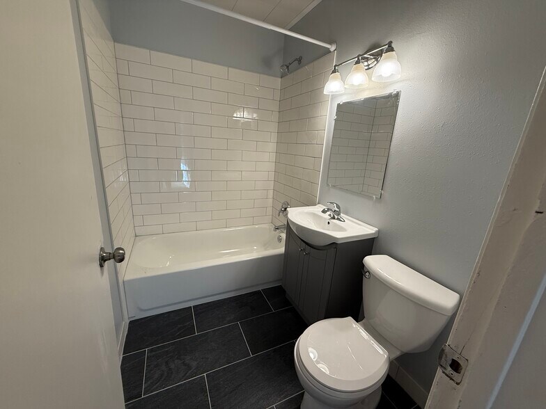 Building Photo - 5351 N 83rd St