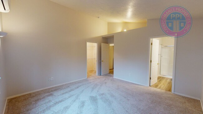 Building Photo - Sought After Single Level Family Home in S...