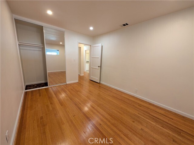 Building Photo - 1108 E Altadena Dr
