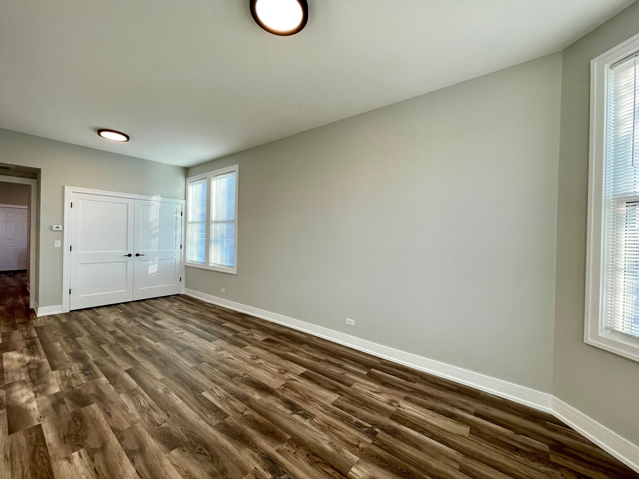 Building Photo - 2937 N Ashland Ave