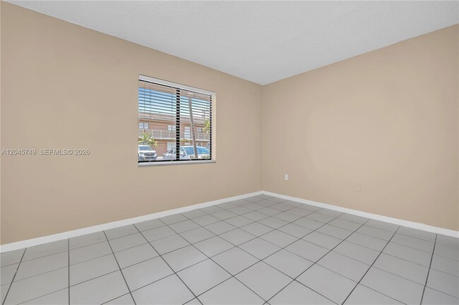 Building Photo - 6041 W 24th Ave