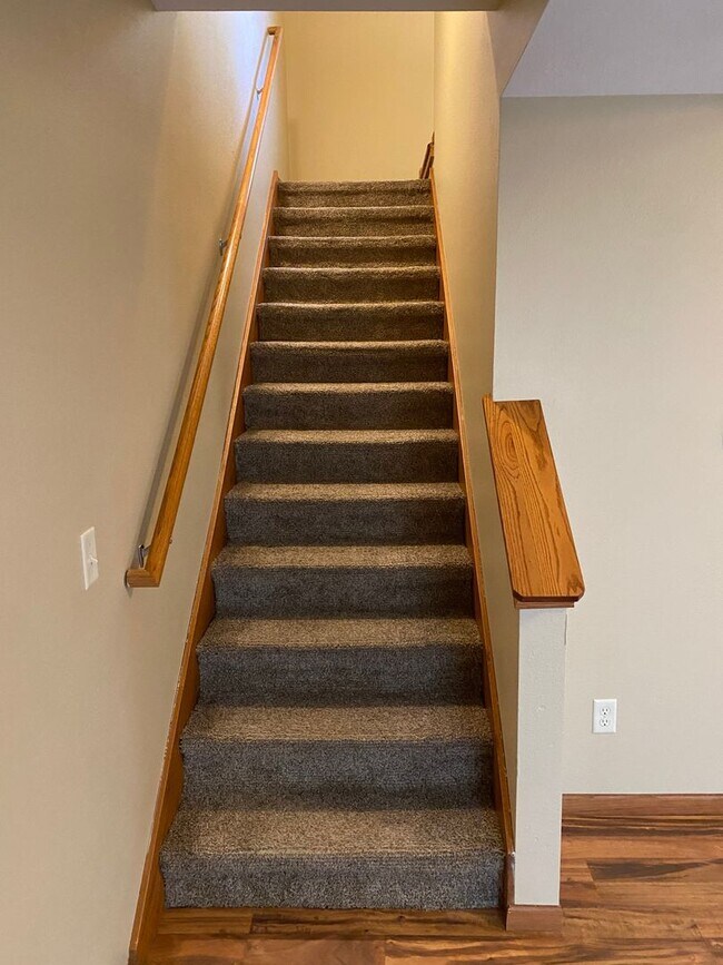 Building Photo - 133 Fifth St