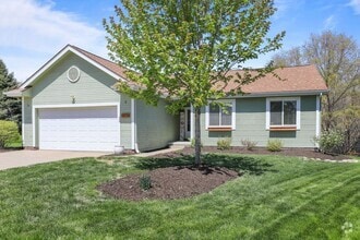 Building Photo - Stunning Raised Ranch | 4 Bedroom 3 Bathro...