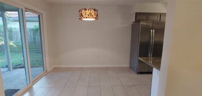 Building Photo - 1930 Pepperwood Ln