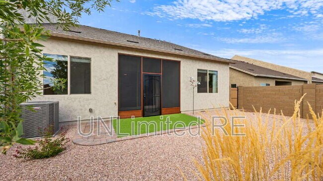 Building Photo - 5641 N Teaberry Ln