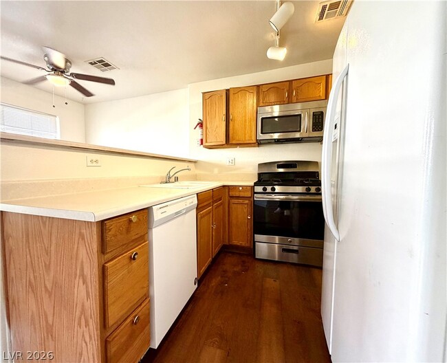 Building Photo - 2500 Sierra Bello Ave