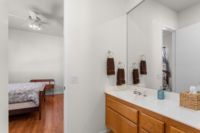 Building Photo - 74629 Lavender Way