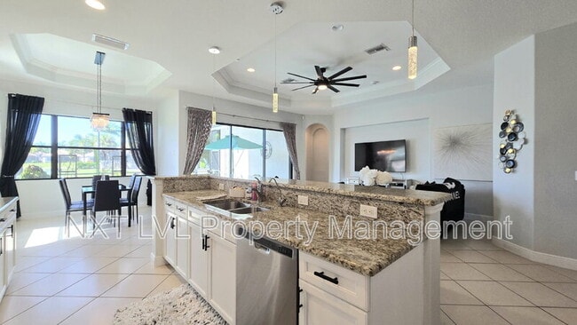 Building Photo - 1685 Serrano Cir