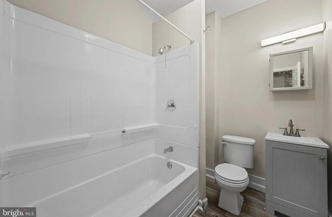 Building Photo - Charming 4 Bedroom Home in West Baltimore