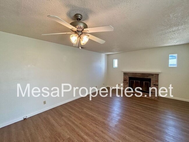 Building Photo - 561 Spruce St