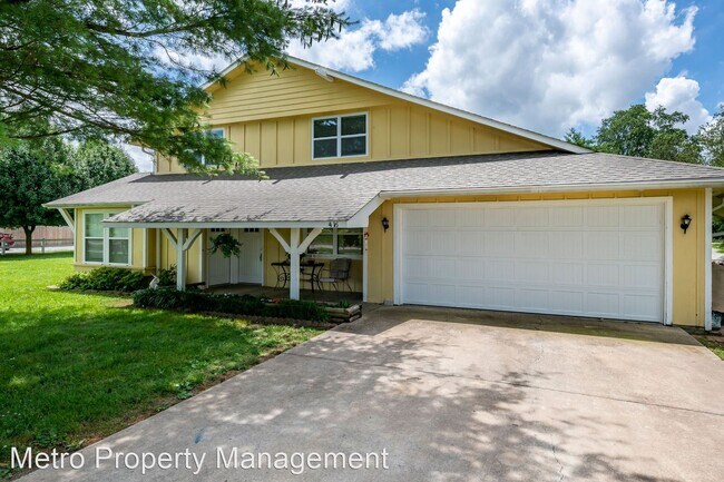 Primary Photo - 2 br, 1 bath House - 416 W Pleasant Grove Rd.
