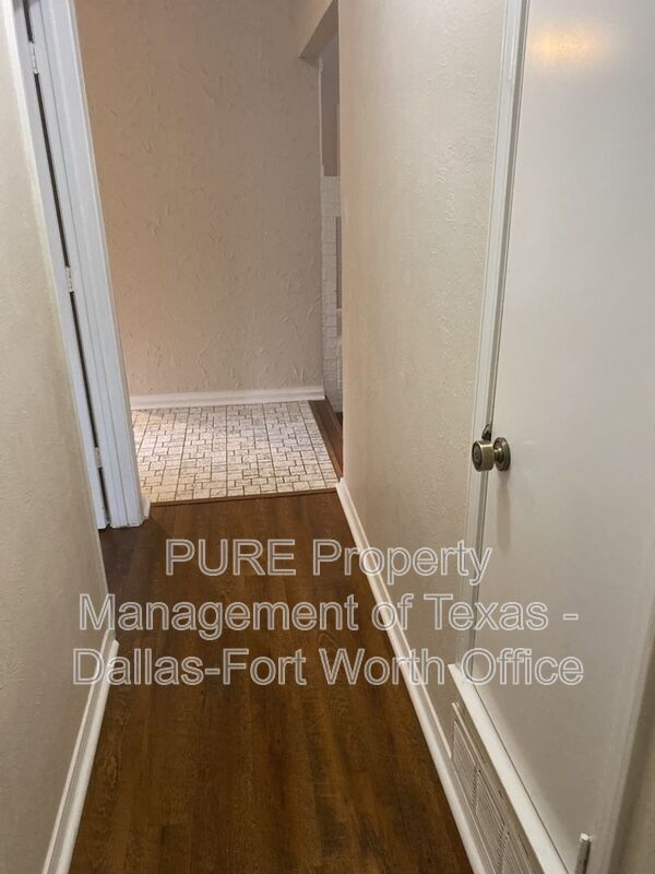 Building Photo - 4707 Burning Springs Dr